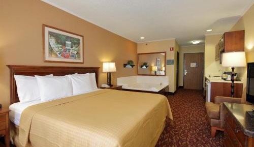 King Suite with Spa Bath