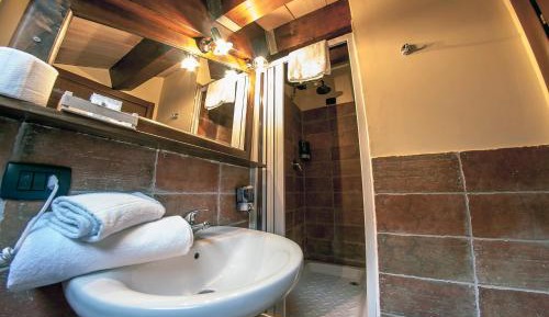 Economy Double or Twin Room