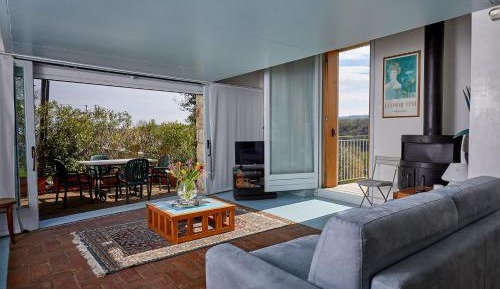 Apartment with Pool View 