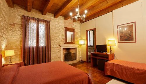 Classic Triple Room