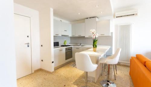 One-Bedroom Apartment with Sea View