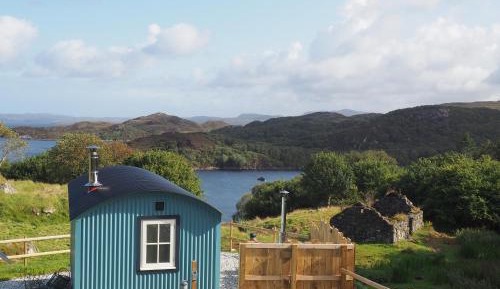 King Room with Sea View - Iris (No Pets)