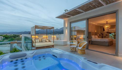 Luxury Veranda Suite With hot tub 