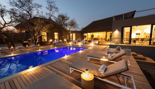 Villa Mhlabeni - Premium Deluxe Cottage