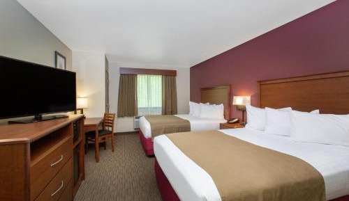 Queen Room with Two Queen Beds - Non-Smoking