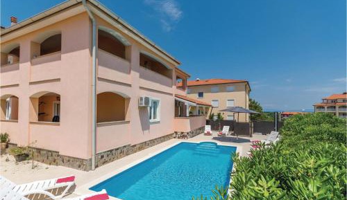 Seven-Bedroom Holiday Home