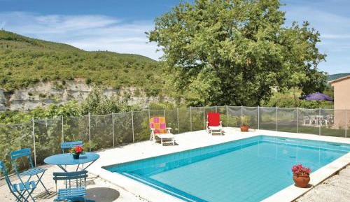 Three-Bedroom Vacation Home 