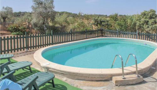 Three-Bedroom Holiday Home 