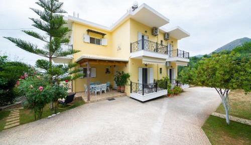 Standard Triple Studio