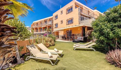Deluxe Apartment with Sea View