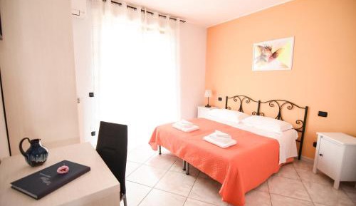 Large Double or Twin Room