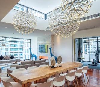  Ambassador Six Bedroom Suite