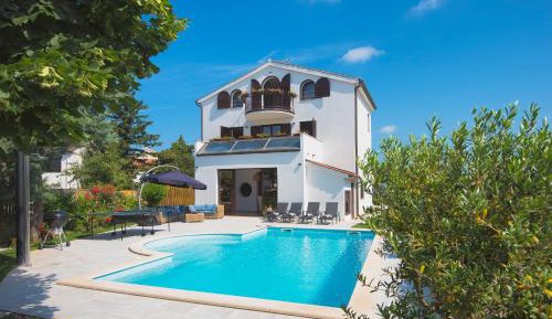Villa with Private Pool Andrija