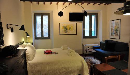 Studio Apartment 2