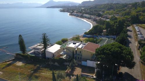 Villa - Beach Front