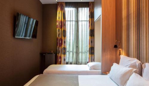 Triple Room with Garden View