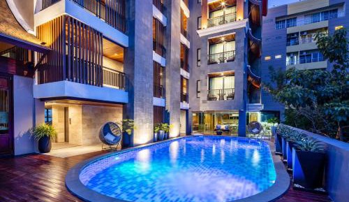 Double Room with Pool View