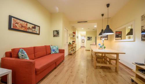 Deluxe Apartment