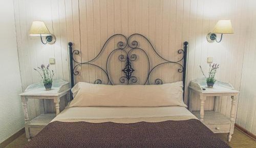 One-Bedroom Suite