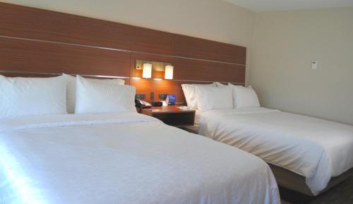 Standard Queen Room with Two Queen Beds