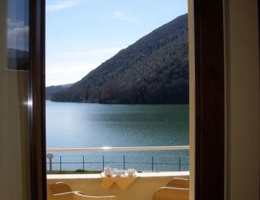 Triple Room with Lake View