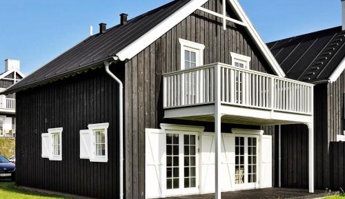 Four-Bedroom Holiday Home