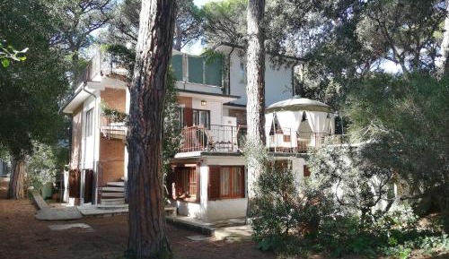 Three-Bedroom Apartment (8 Adults) - Via Velhatri 7/9