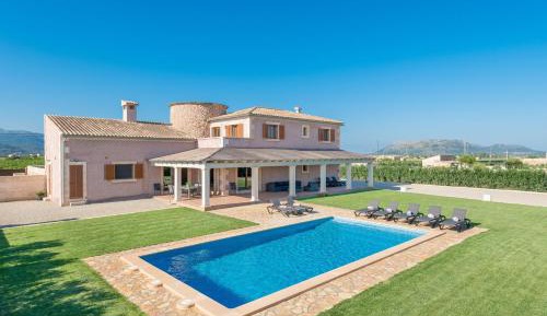 Five-Bedroom Villa