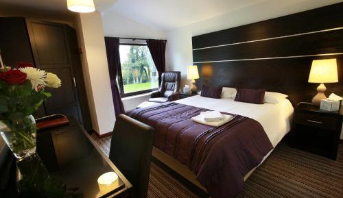 Deluxe Double Room with Shower