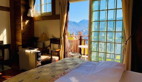 Quadruple Room with Mountain View