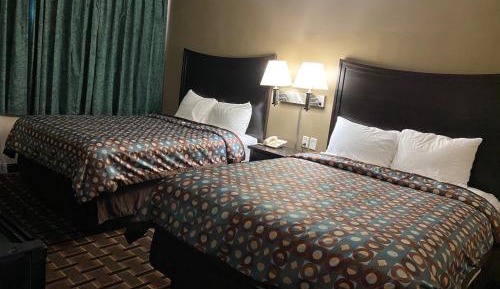 Queen Room with Two Queen Beds - Non-Smoking