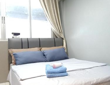 Quadruple Room with Private Bathroom