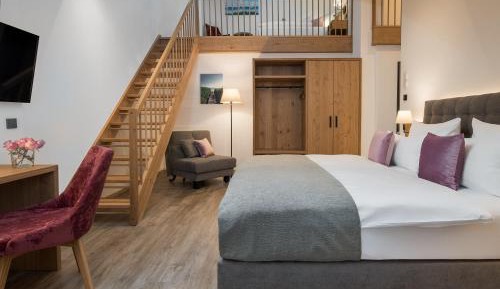 Junior Suite with Gallery