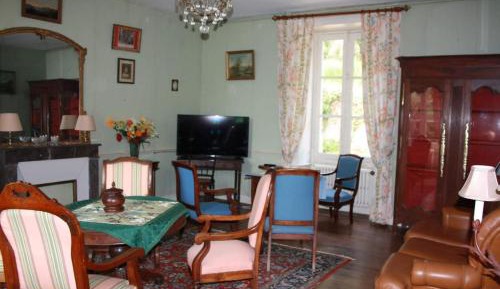 Seven-Bedroom House