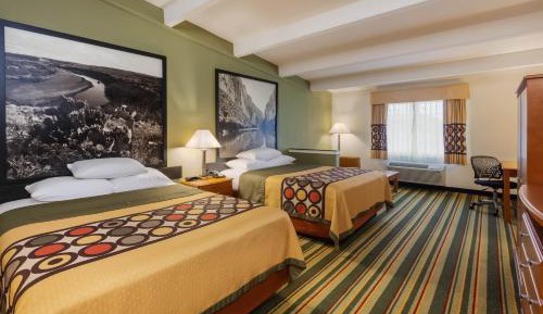 Queen Room with Two Queen Beds - Non-Smoking