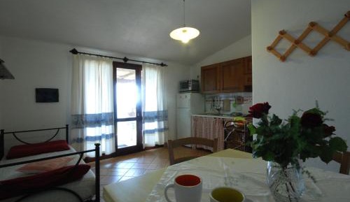 Two-Bedroom House with Sea View (4 Adults)