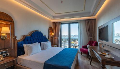 Deluxe Double Room with Sea View