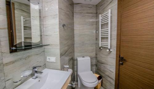 Apartment - Split Level