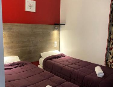 Standard Twin Room
