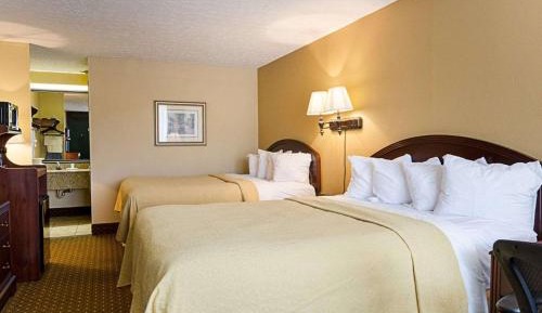 Standard Queen Room with Two Queen Beds - Non-Smoking
