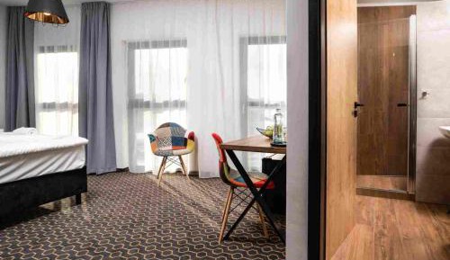 Deluxe Double or Twin Room with Mountain View