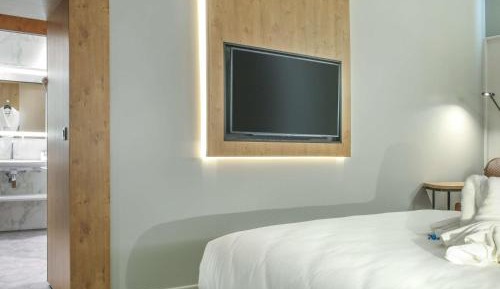 Executive Double Room with Sofa Bed