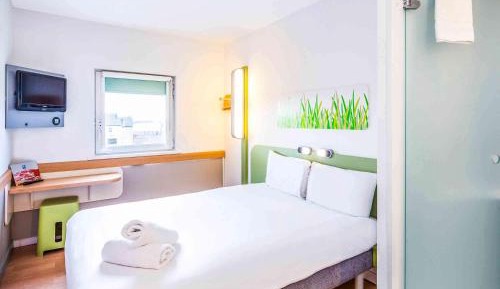 Twin Room (2 Adults)