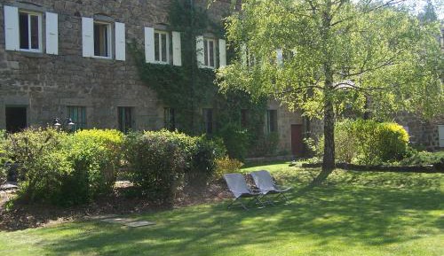 Holiday Home (8 Adults)
