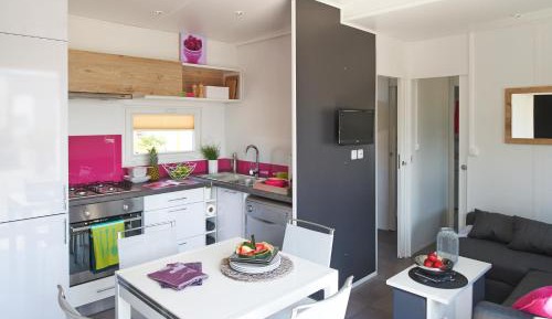 Mobile Home (4-6 People)