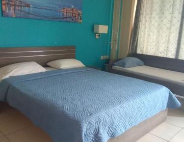 Studio with Terrace and Sea View (2 Adults)