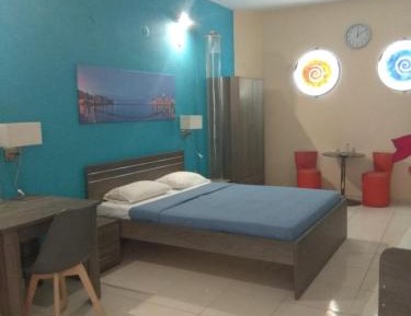 Studio with Balcony and City View