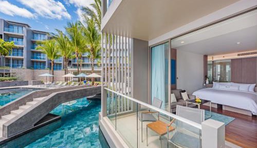 Pool-access Comfy Room