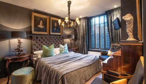 Romantic Room
