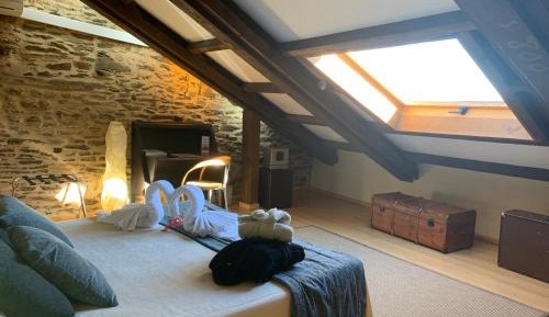 Deluxe Suite with Spa Bath